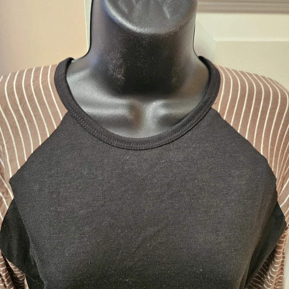 LuLaRoe Black and Brown Long Sleeve Tee - Picture 3 of 10